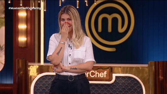 "No lo defiendas más": Wanda se tentó luego de que Donato llamara "bizarro" el arbolito de Andy