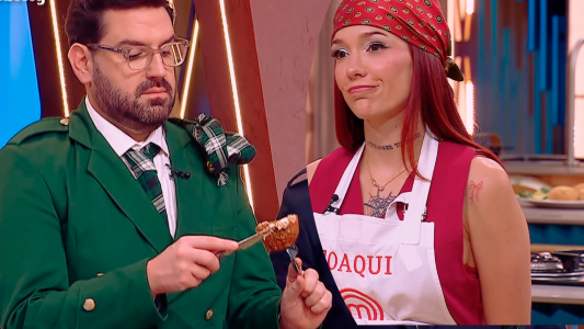 La Joaqui cocinó en crisis y Damián Betular la castigó: "Tanto drama por un huevo"