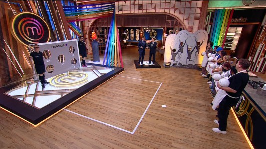 Noche futbolera en Masterchef Celebrity: el Turco capitán, Wanda DT y penales para sumar minutos