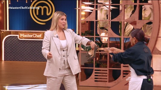 Zapatos y postre: el divertido intercambio de Wanda Nara y la Reini en Masterchef Celebrity