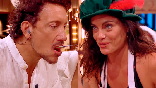 Nico Vázquez y Emilia Attias improvisaron una escena de Casi Ángeles en Masterchef Celebrity