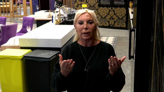 Yanina Zilli casi muere de bronca cuando Andrea del Boca le tiró el currículum encima