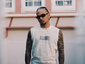 Ozuna propone un viaje directo al 2016 con "Una Aventura", su nuevo single