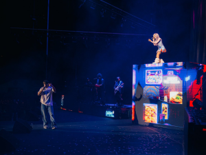 Paulo Londra y María Becerra cantaron juntos en el Lollapalooza Argentina