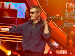 Santiago del Moro confirmó un intercambio entre Gran Hermano y La Casa de los Famosos