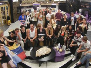 Novios, deportistas y "famosos": 10 jugadores más entraron a Gran Hermano Generación Dorada en su segunda noche