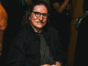 El abrazo del rock: La inesperada aparición de Charly García en el show de León Gieco en Punta Ballena