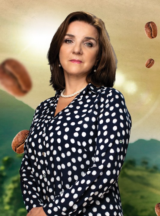 Julia de Vallejo | Personajes